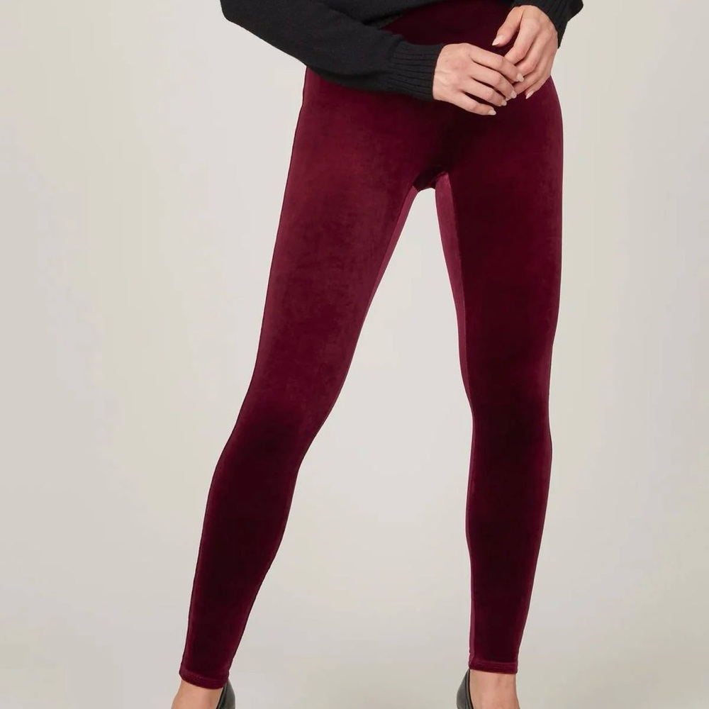 Spanx Velvet Leggings – Rich Burgundy – Size 1X - Picture 14 of 15